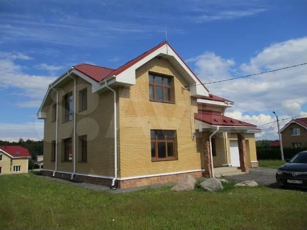 Дом 225,6 м² на участке 15,1 сот.