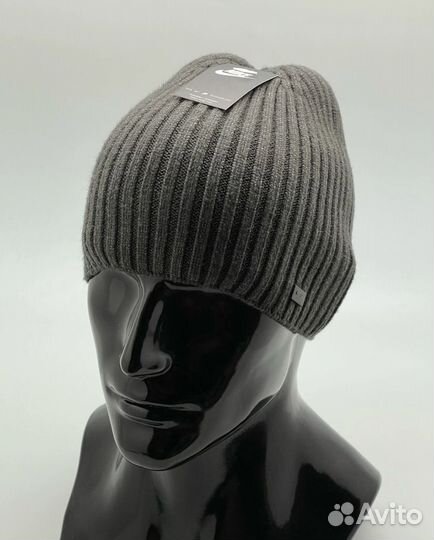 Мужская зимняя шапка ангора