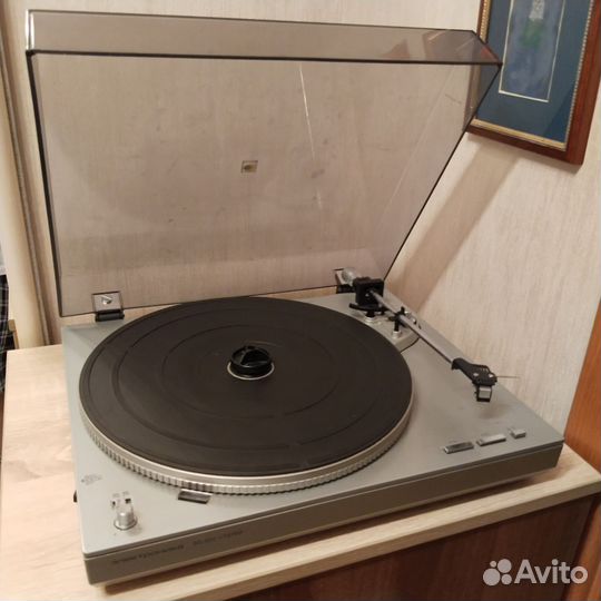 Проигрыватель винила