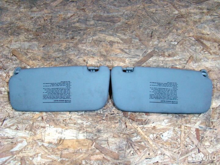 Hyundai Getz Козырек солнцезащитный комплект