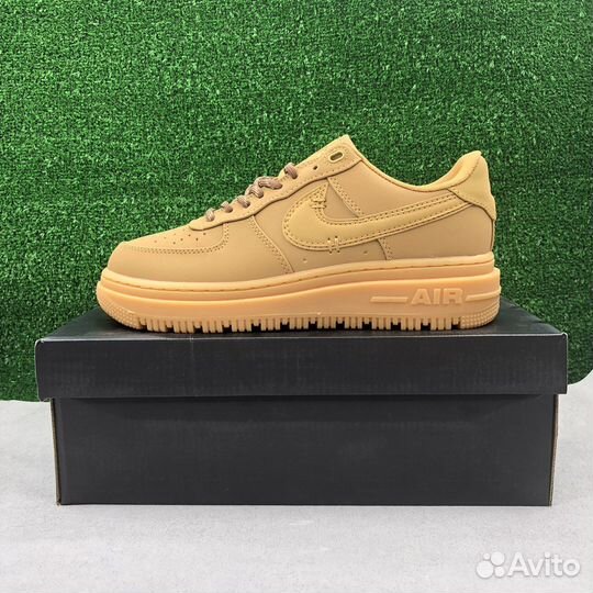 Nike Air Force 1 Luxe Low / Кроссовки мужские