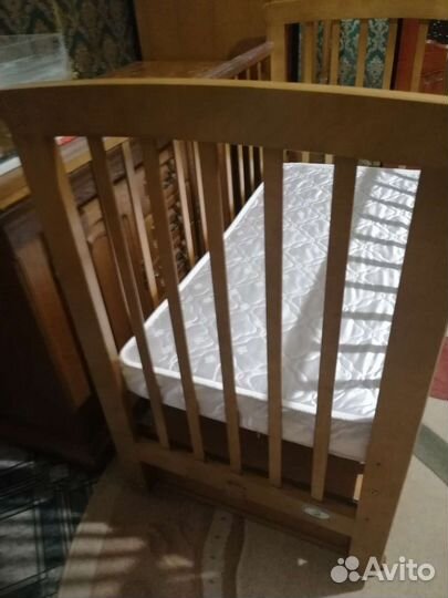 Ортопед.матрас120на60см,кроватка-маятник с ящиками