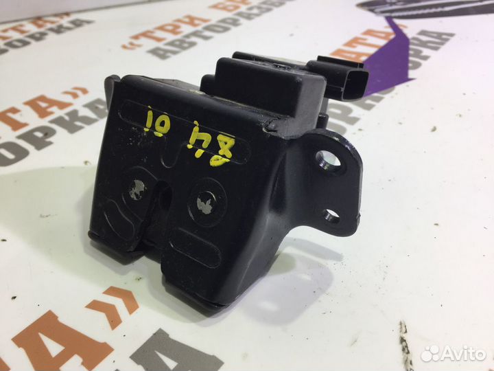 Хендай ix35 Замок крышки багажника