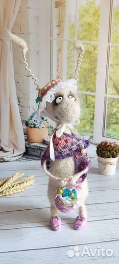 Вязаные игрушки.Вязаный тараканчик