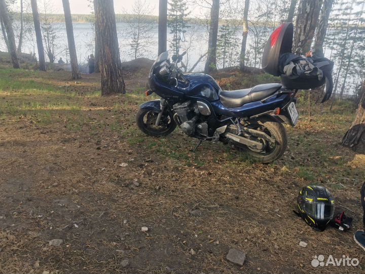 Suzuki GSF600S