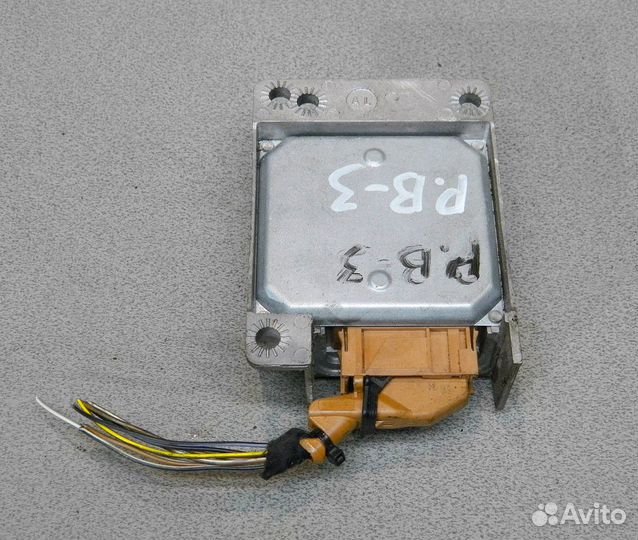 Блок управления airbag VW Passat B3