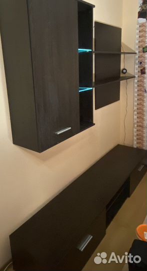 Стенка в комнату с подсветкой