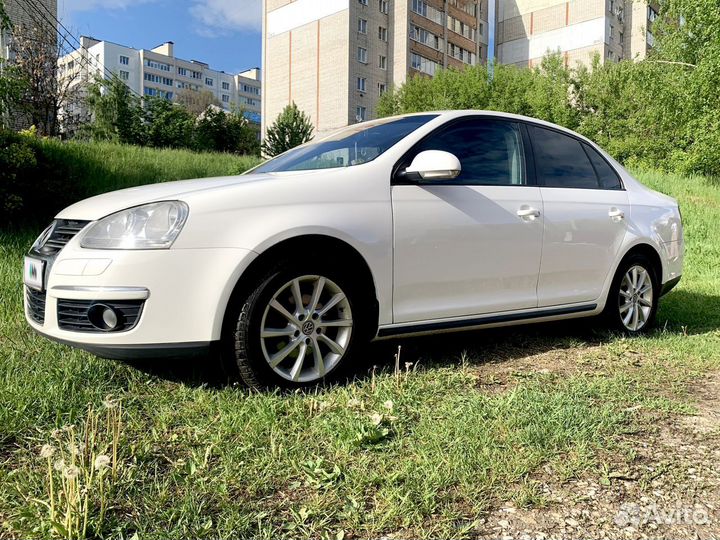 Volkswagen Jetta 1.6 AT, 2009, 175 000 км