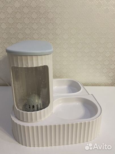 Автоматическая кормушка для кошек