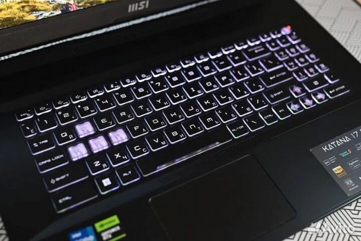 Игровой ноутбук Katana, i7, RTX 4050, 16gb