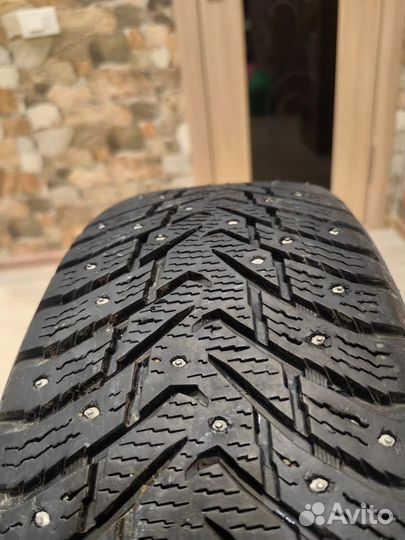 Nokian Tyres Hakkapeliitta 8 SUV 235/65 R17 30K