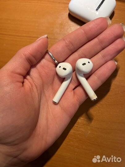 Airpods 2