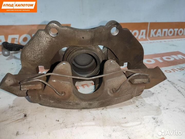 Суппорт тормозной передний левый Ford Focus 3 2012