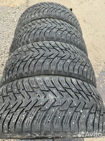 Nokian Tyres Hakkapeliitta 8 SUV 235/55 R17