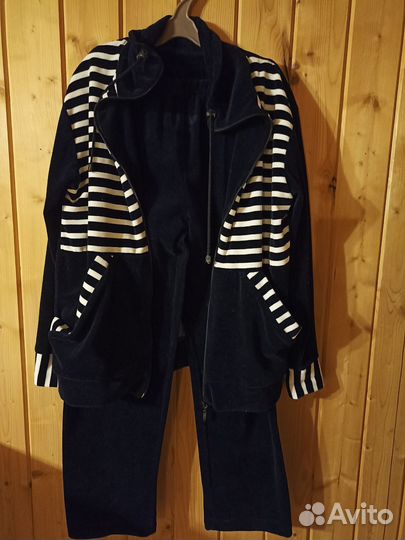 Спортивный костюм женский велюровый