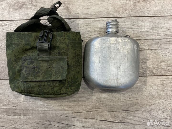 Фляжка для водя с чехлом