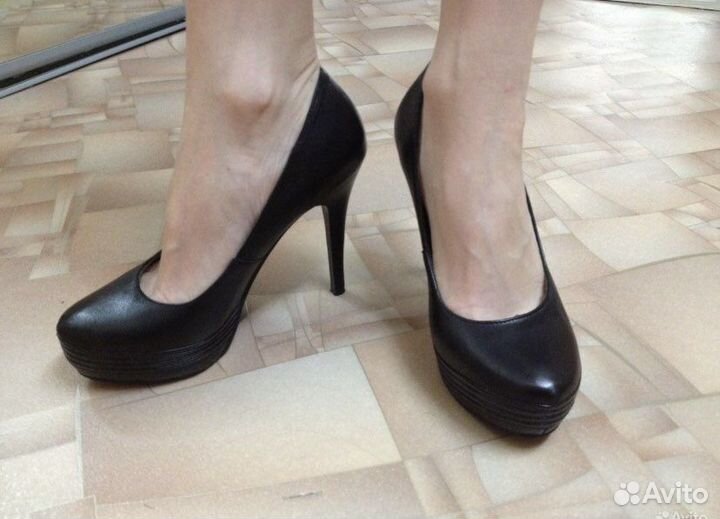 Туфли женские на высоком каблуке из н/к 36 размер
