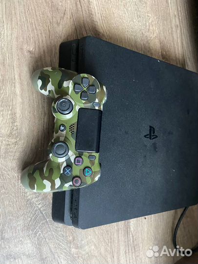 Sony PS4 slim