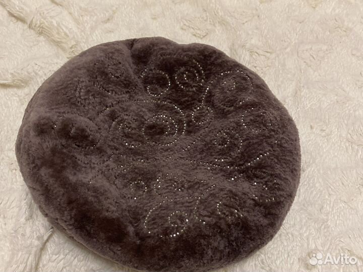 Берет из мутона