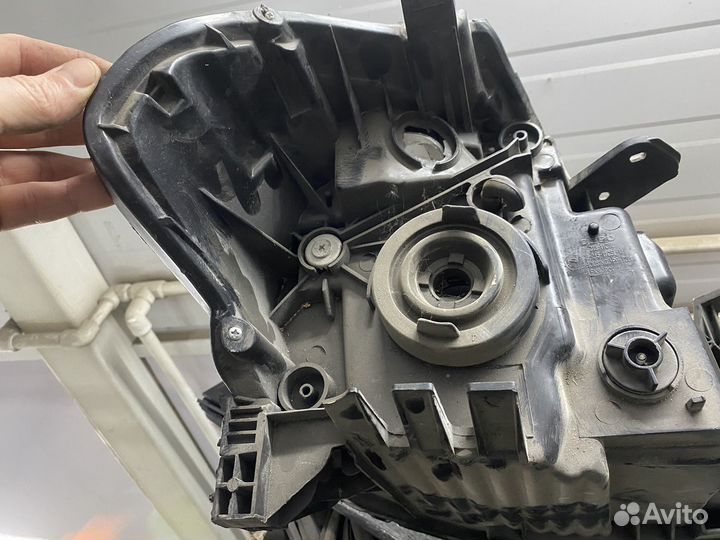 Новая Фара левая nissan tiida c11