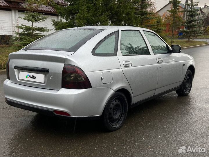 LADA Priora 1.6 МТ, 2011, 180 000 км