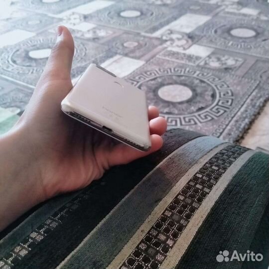 Телефон Huawei