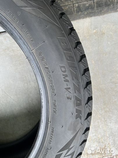 Bridgestone Blizzak DM-V3 225/55 R18 98T