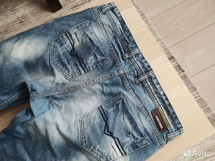Джинсы Diesel