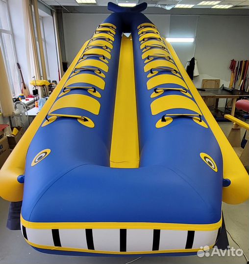 Водный дубль банан кит