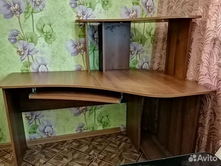 Компьютерный стол бу