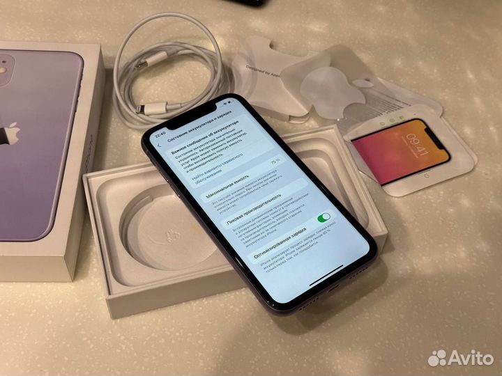 iPhone 11, 64 ГБ