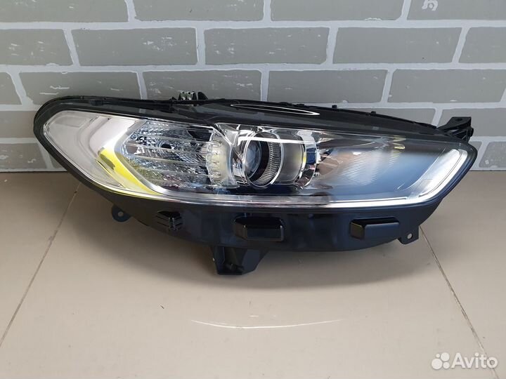 Фара правая галоген Ford Mondeo 5 2014