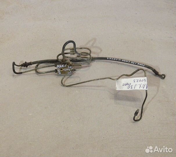 Трубка сцепления Nissan Maxima J30