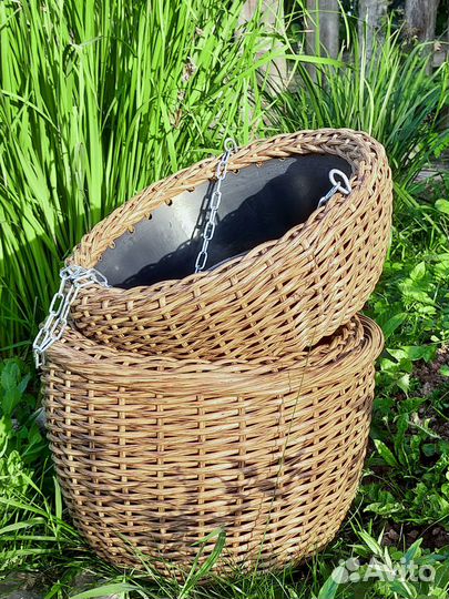 Кашпо вазон подвесное