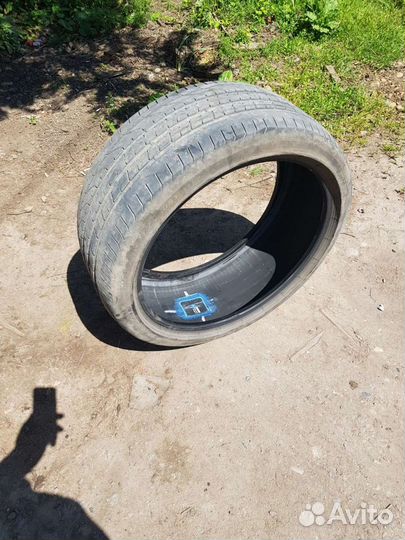 Pirelli P Zero 285/35 R21 и 325/30 R21 108Y