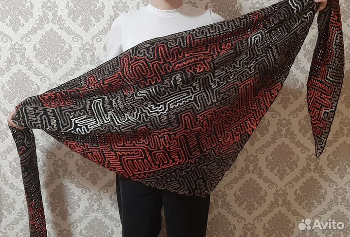 Шаль женская