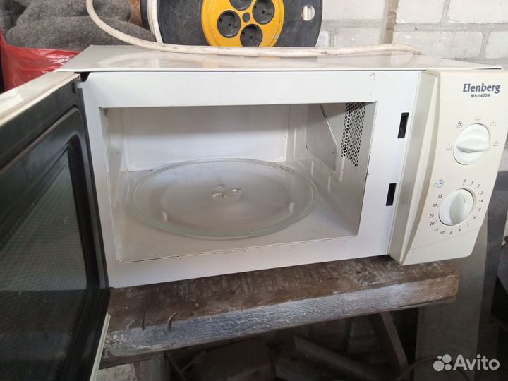 Микроволновая печь Elenberg