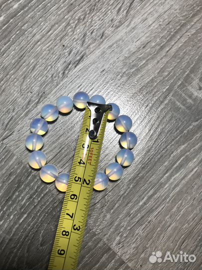 Браслет на резинке лунный камень