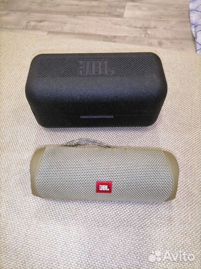 Калонка jbl flip 5