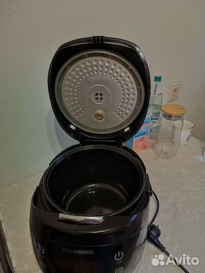 Мультиварка redmond