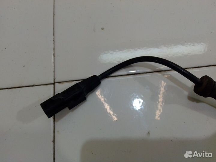 Датчик ABS задний