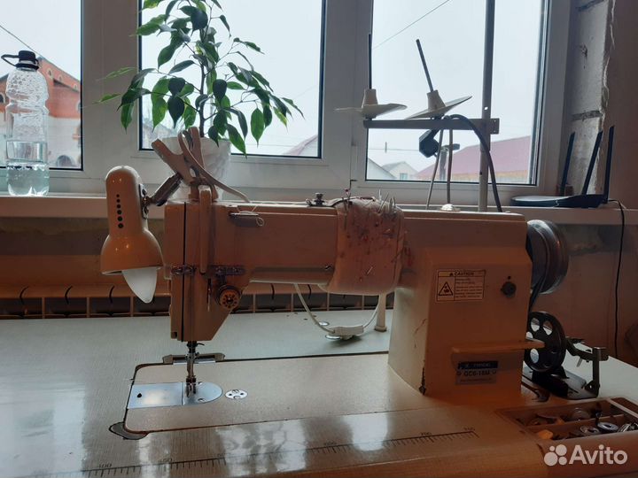 Швейная машинка typical