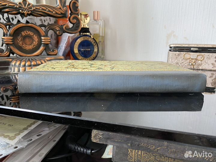 Старинная книга 1900г. Сатирики и Юмористы