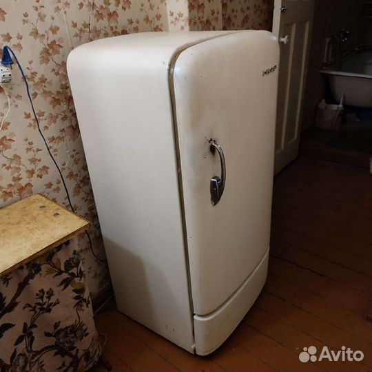 Холодильник 