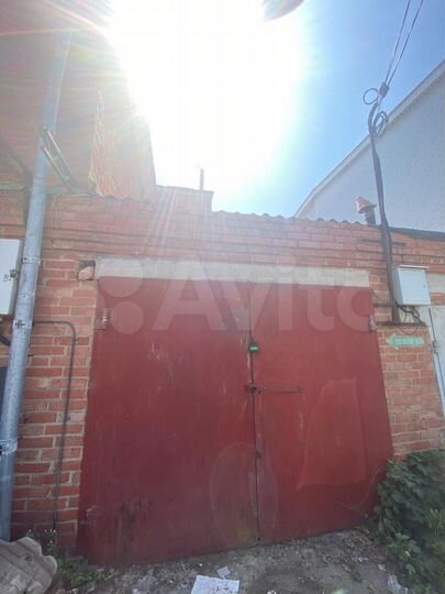 Гараж, > 30 м²