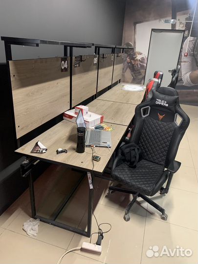 Компьютерный стол