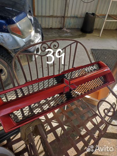 Запчасти на Mitsubishi pajero io (3 двери)