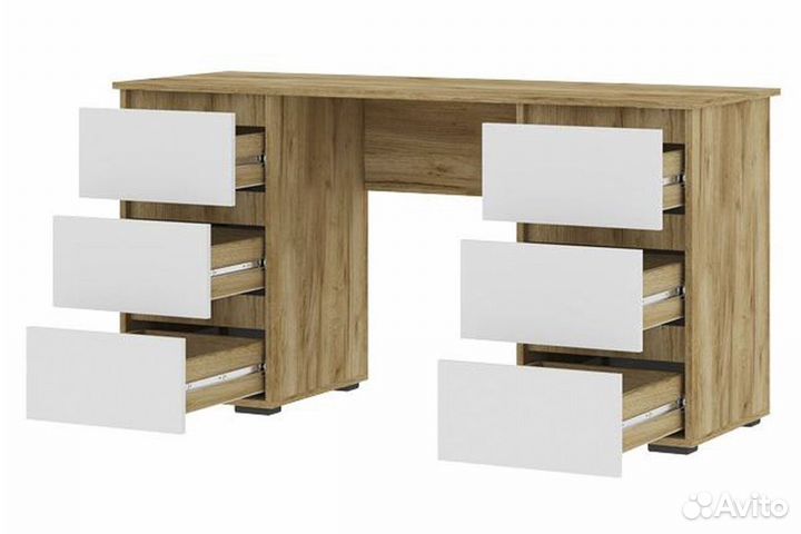 Письменный стол 