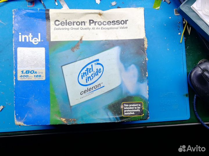 Intel Celeron 1.8 Ghz SL876