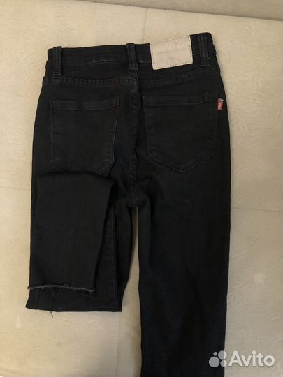 Джинсы женские